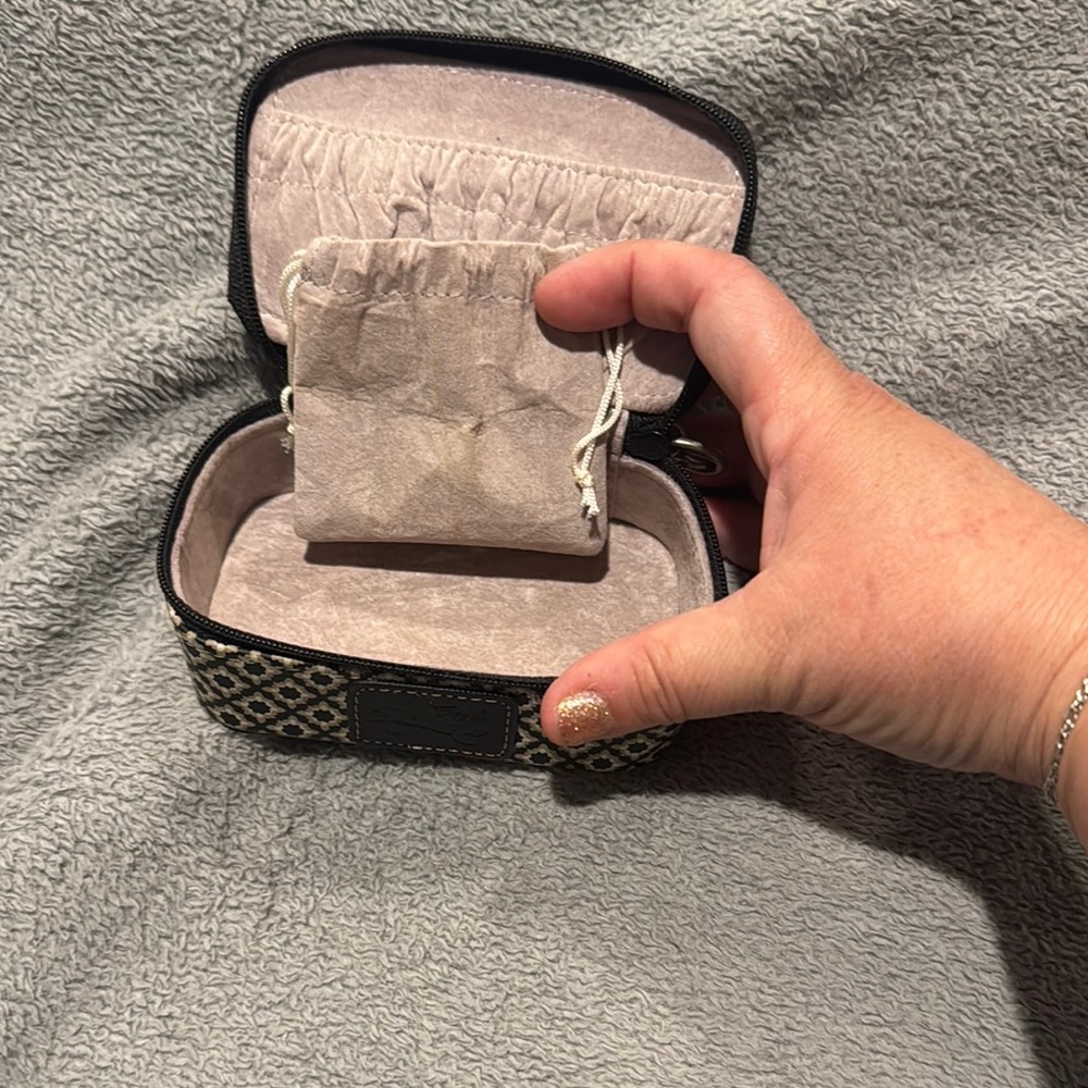 Fossil Cream And Black Patterned Travel Jewelry B… - image 4